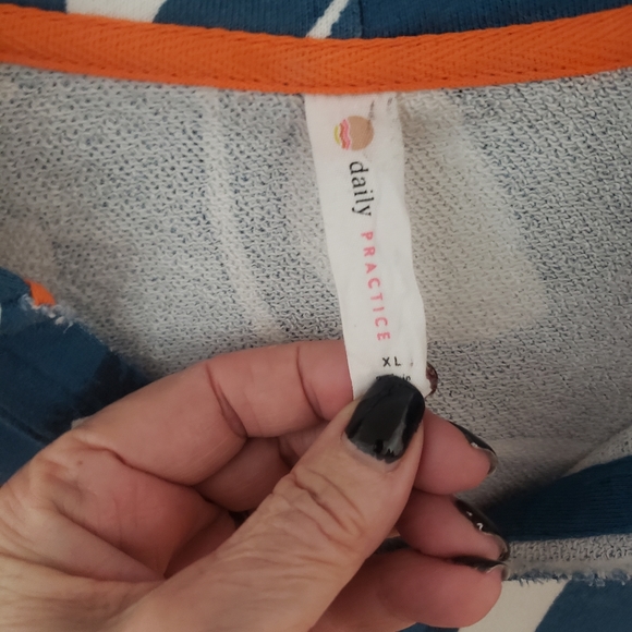 ANTHROPOLOGIE EVERYDAY HOODIE - Picture 3 of 5